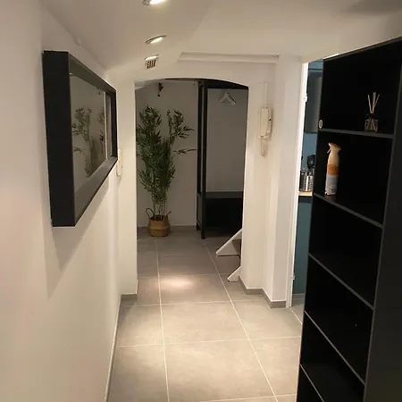 Schoene 2-Zimmer Wohnung In Sehr Guter Lage Cologne Exterior photo